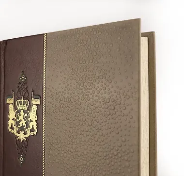 Уинстон Черчилль. Защита империи. Автобиография. Коллекционное иллюстрированное издание премиум-класса в кожаном переплете ручной работы в стиле 19 века с бинтами, красочным тиснением и торшонированными обрезами